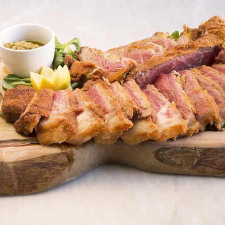 博尔戈圣贝乡村民宿 *